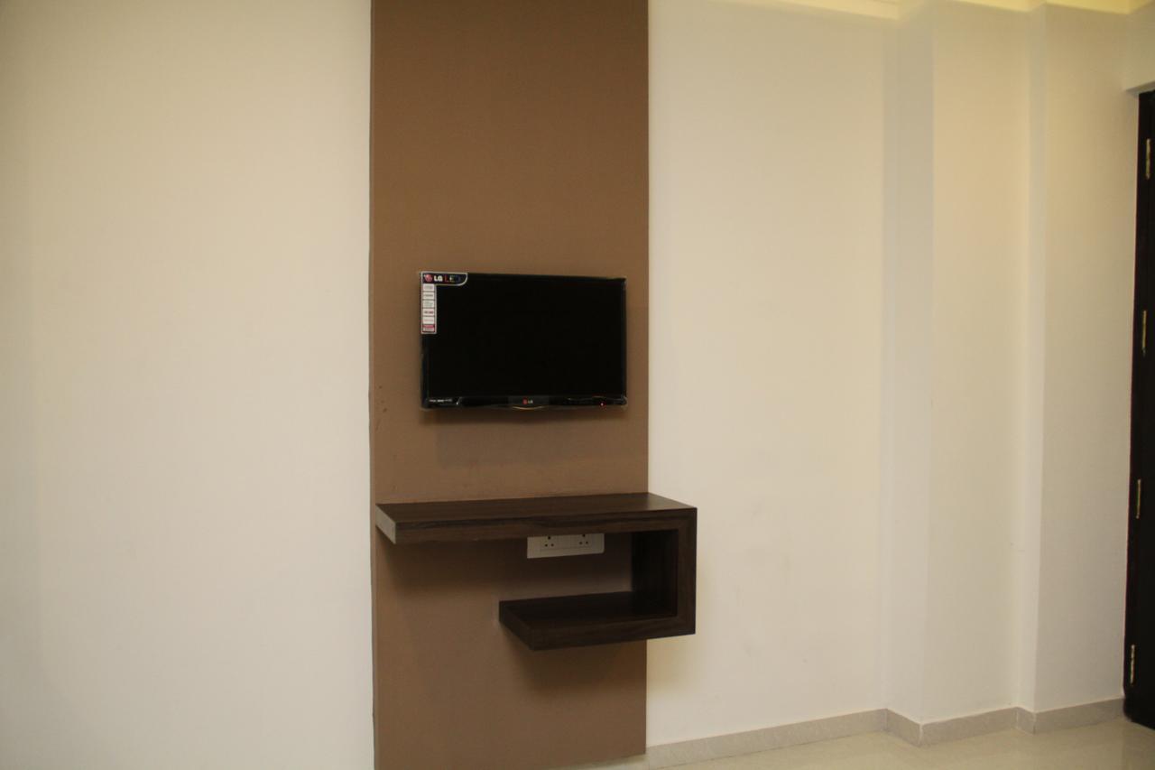 קוימבטור Sugam Hotel Pvt Ltd מראה חיצוני תמונה